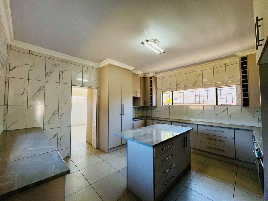 To Let 4 Bedroom Property for Rent in Bayswater Free State
